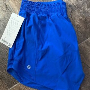 Lululemon Hotty hot HR 8